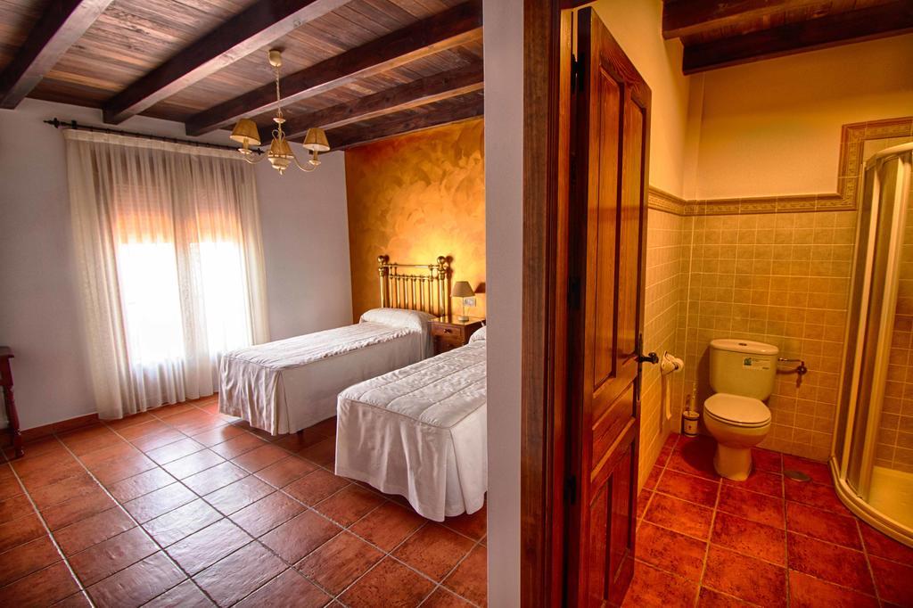 Casa Rural Tia Tomasa Malpartida De Plasencia Ngoại thất bức ảnh